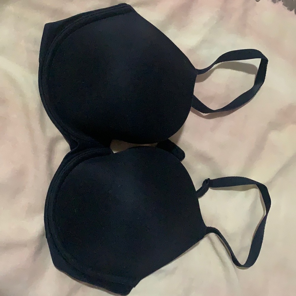 Beautiful, sexy and comfort women bra.
